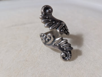 Vintage Sterling Silver Scroll Leaf Bypass Wrap Ring Size 7.5