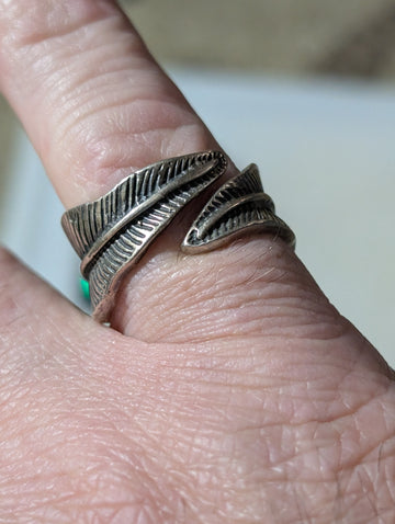 Vintage 925 Sterling Silver Feather Wrap Bypass Ring Size 8
