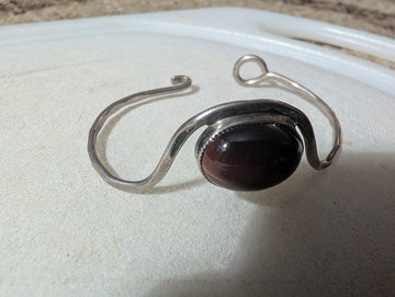 Vintage Sterling Silver Wire Cuff Bracelet with Red Tiger Eye Cabochon
